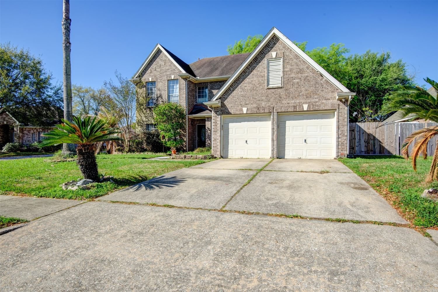 Real estate property located at 210 Crabapple, Harris, Lakewood Estates Sec 01, Baytown, TX, US