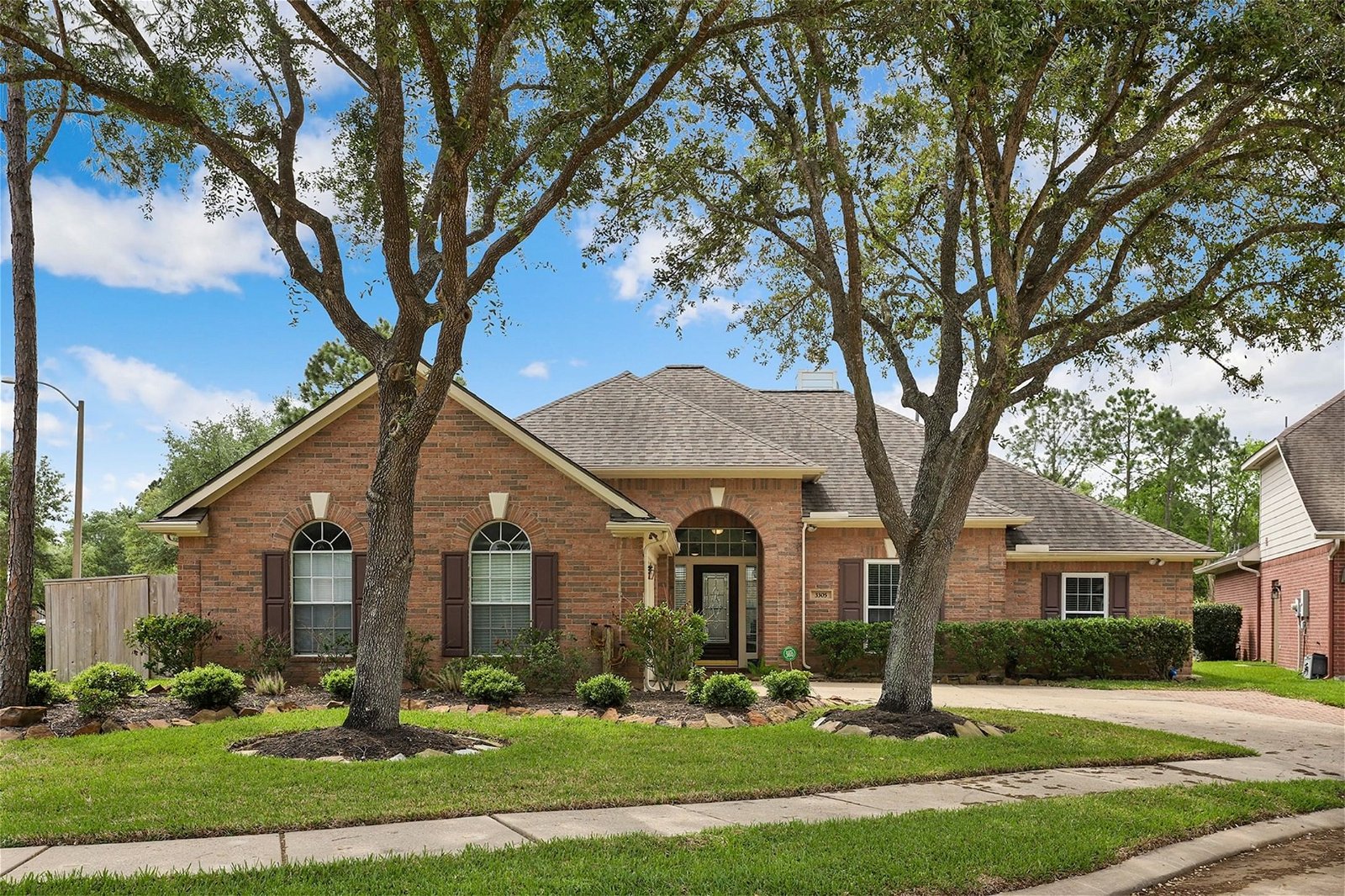 Real estate property located at 3305 Walnut Cove, Harris, Friendswood, TX, US