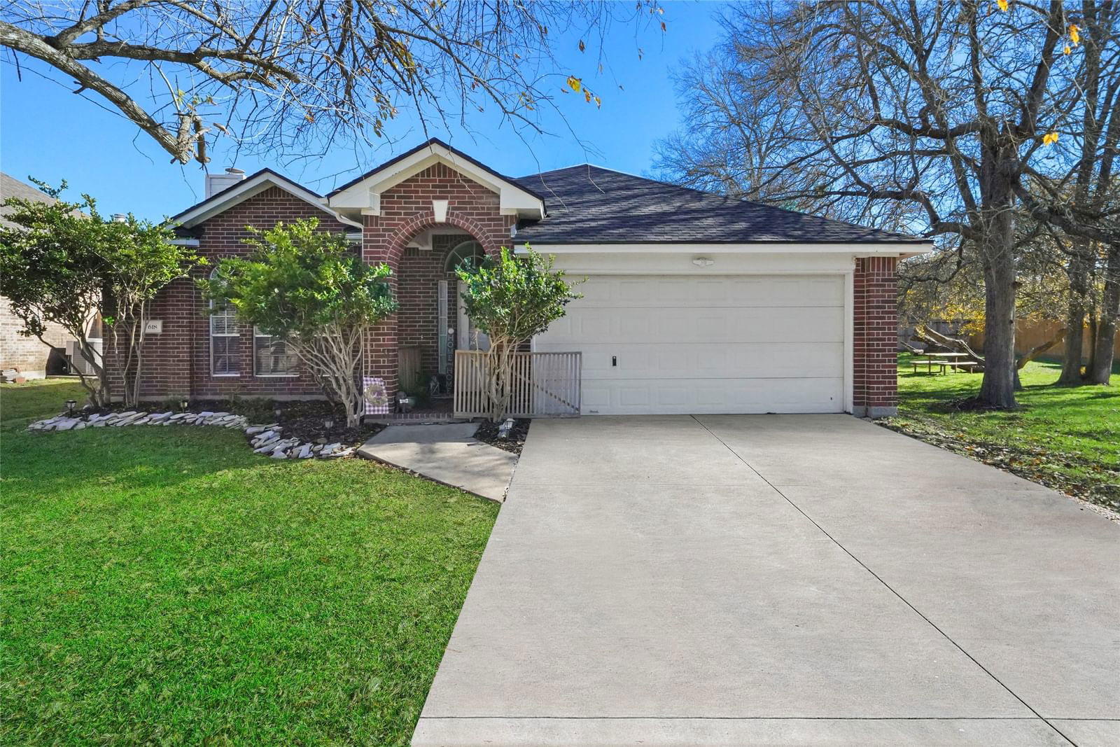 Real estate property located at 618 Paradise, Montgomery, Cape Conroe, Montgomery, TX, US