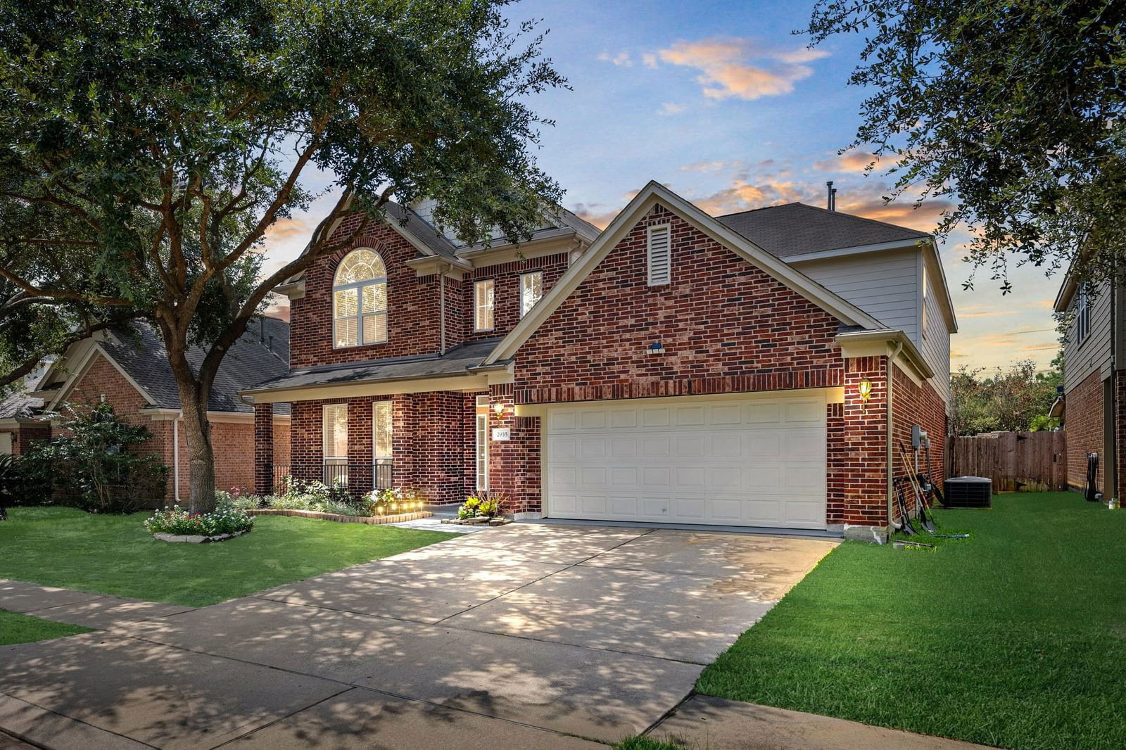 Real estate property located at 2935 Red Oak Leaf, Harris, Oak Ridge Place Sec 01, Houston, TX, US