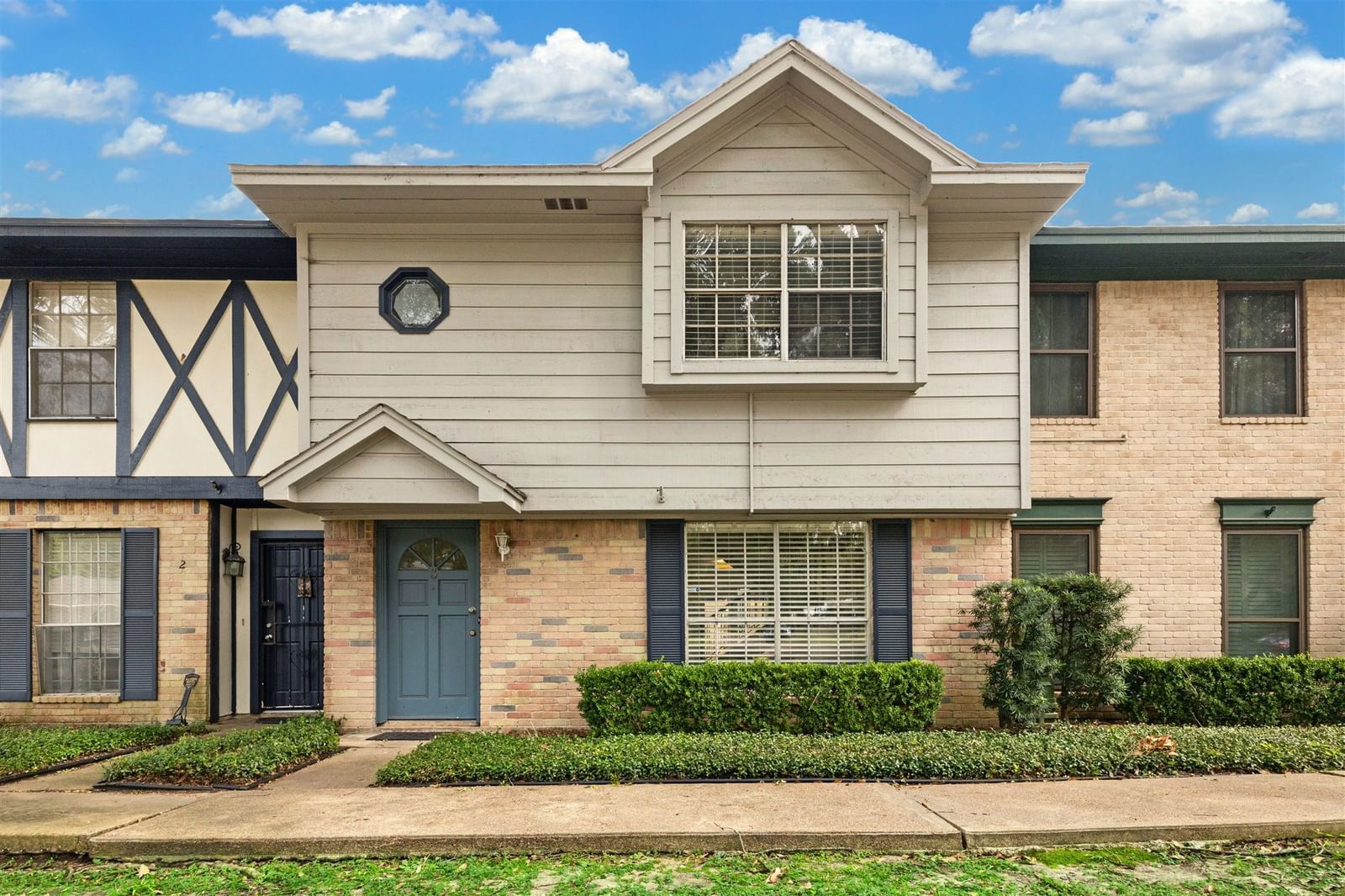 Real estate property located at 10018 Knoboak #3, Harris, Springwood Forest T/H Condo, Houston, TX, US