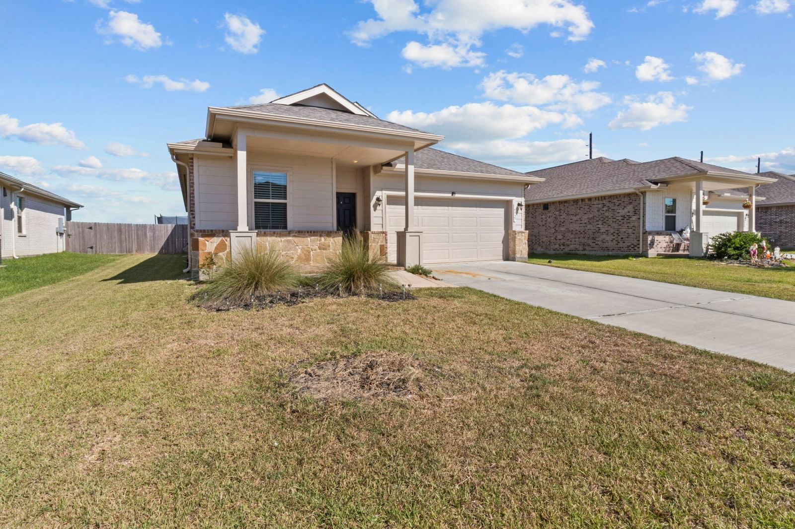 Real estate property located at 14927 Spring Forest, Chambers, Raintree, Baytown, TX, US