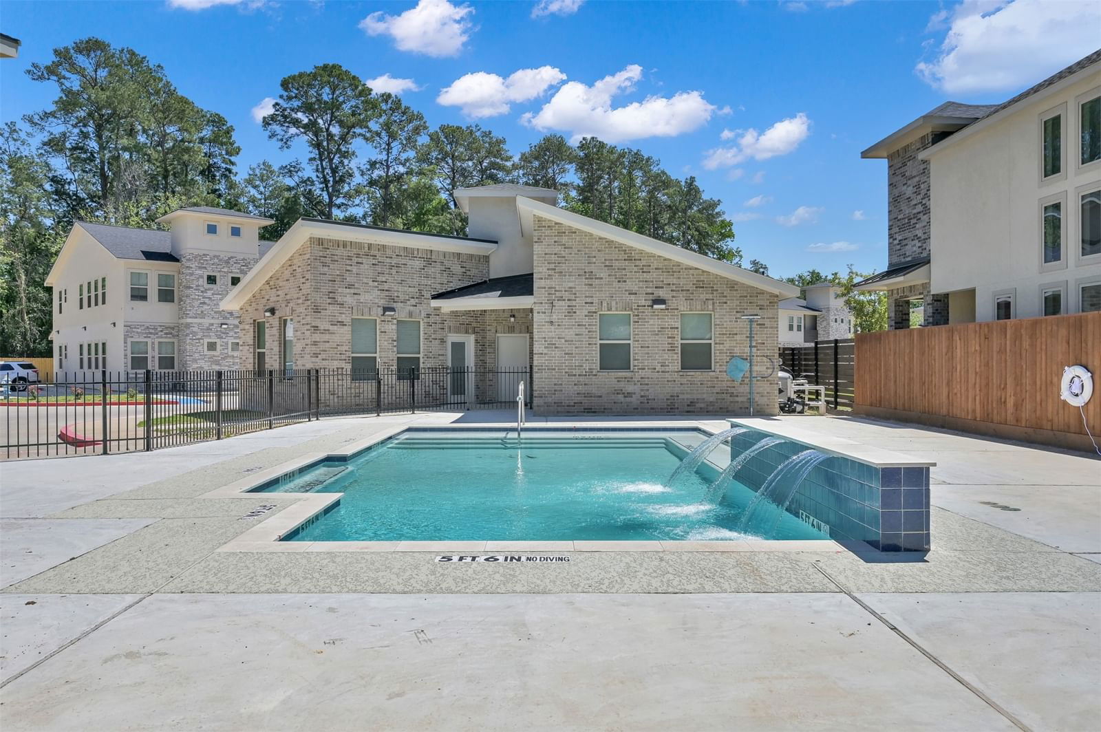 Real estate property located at 504 NURSERY ROAD #3102, Montgomery, Grogans Crest Condominium, The Woodlands, TX, US