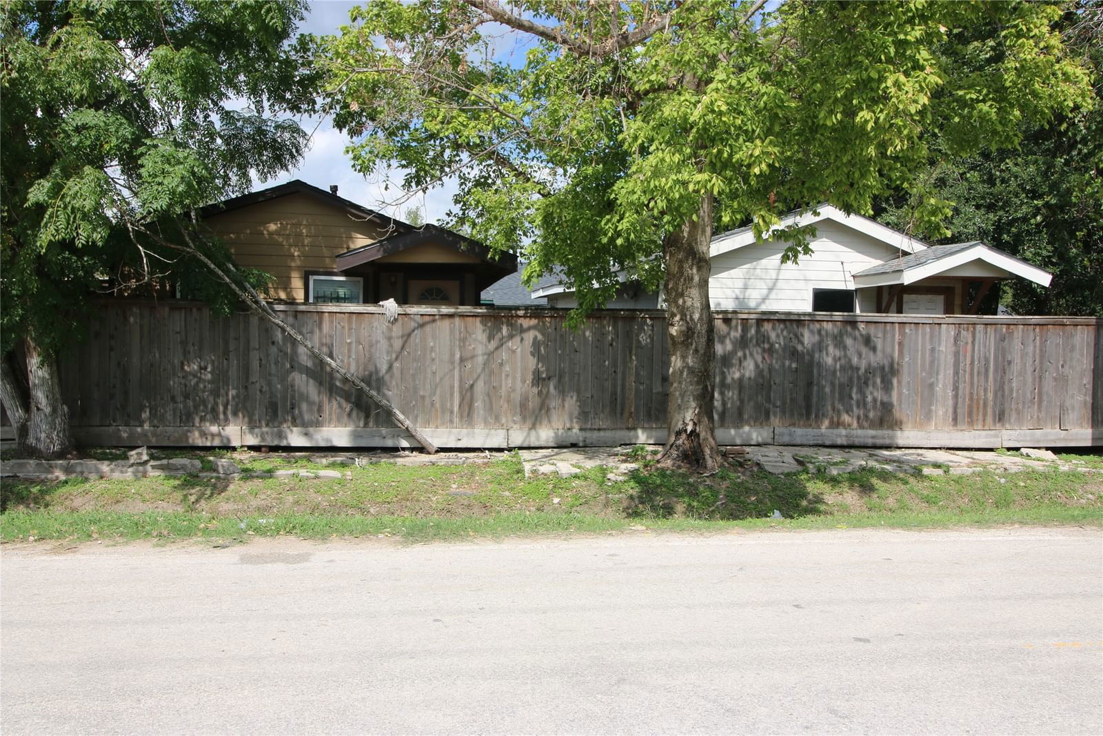 Real estate property located at 4419 Denmark, Harris, Paul Quinn Gardens U/R, Houston, TX, US