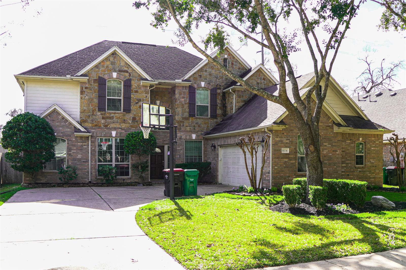 Real estate property located at 10234 Five Oaks, Fort Bend, Sienna Village Of Shipmans Landing, Missouri City, TX, US