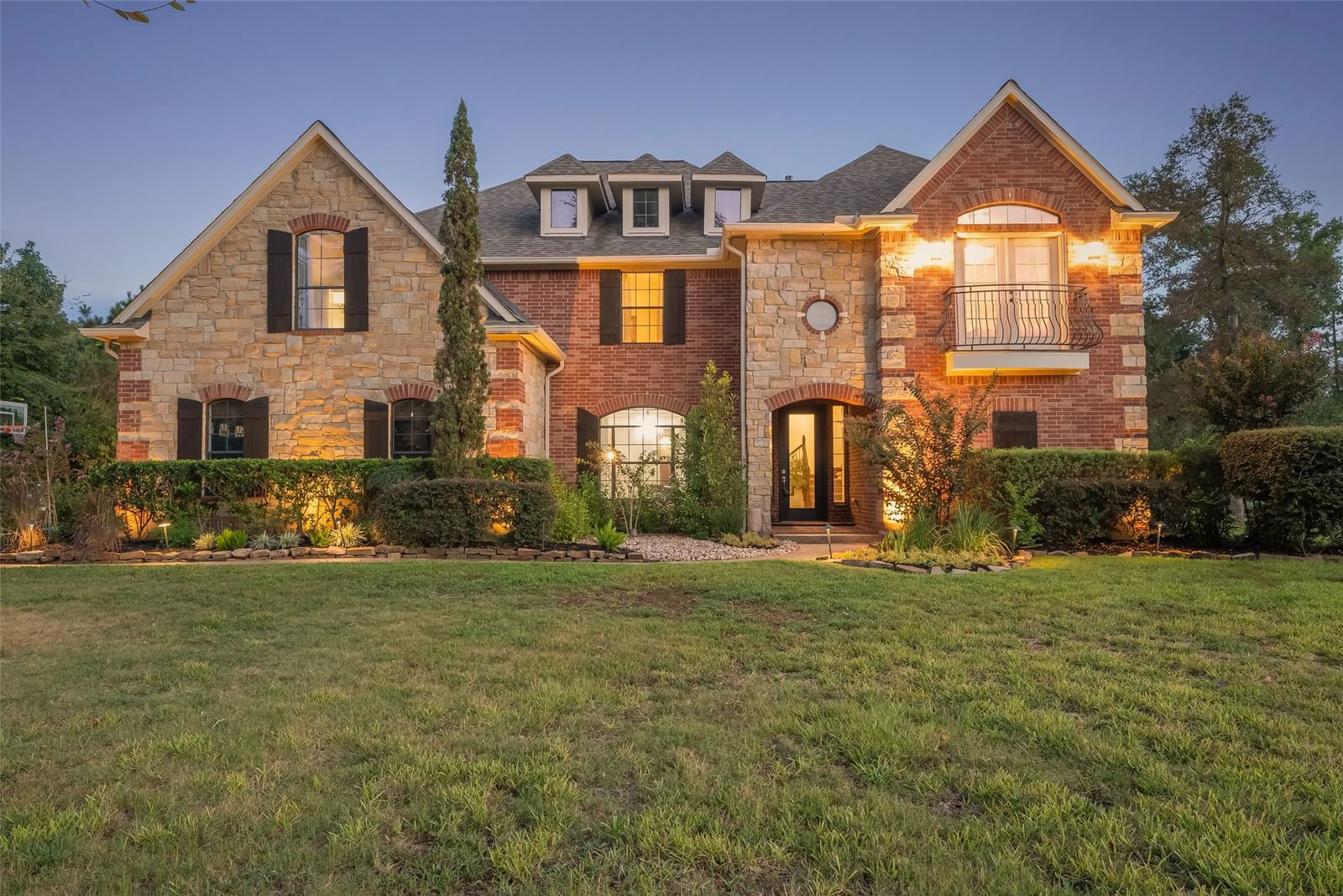 Real estate property located at 11372 Majestic, Montgomery, Crown Oaks 02, Montgomery, TX, US