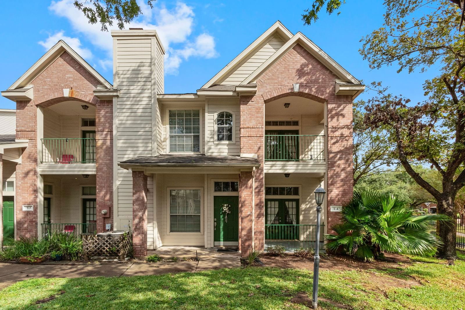 Real estate property located at 2710 Grants Lake T4, Fort Bend, Grants Lake Townhomes, Sugar Land, TX, US