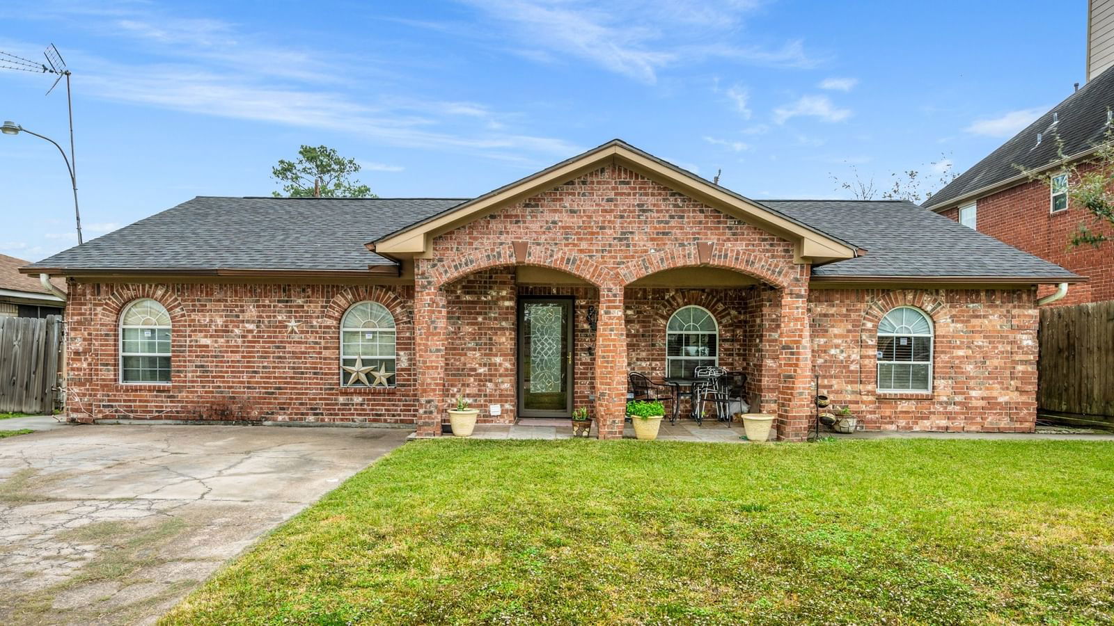 Real estate property located at 527 Wild Wind, Harris, Songwood Sec 06, Houston, TX, US