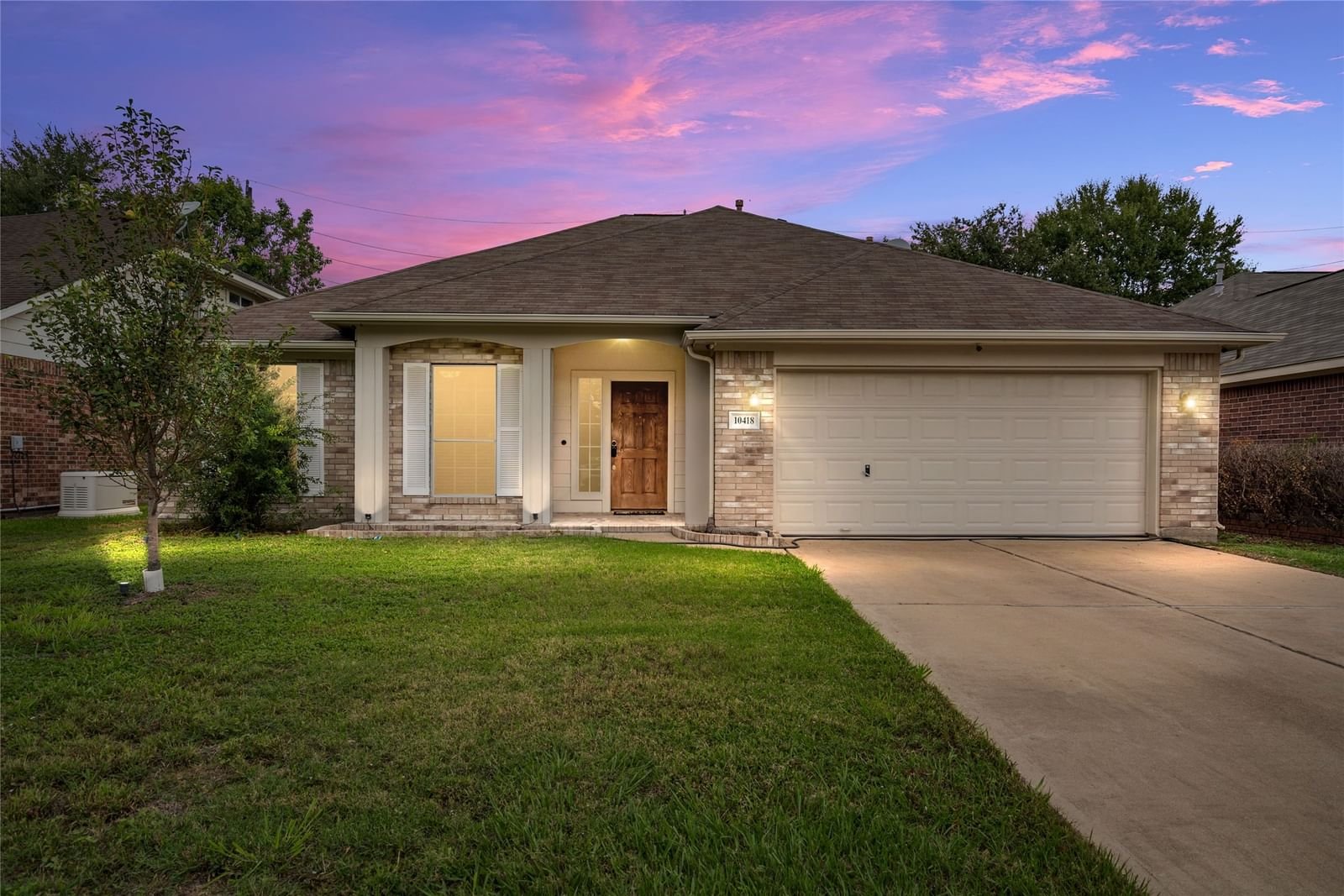 Real estate property located at 10418 Friars, Harris, Schroeder Oaks Village Sec 02, Houston, TX, US