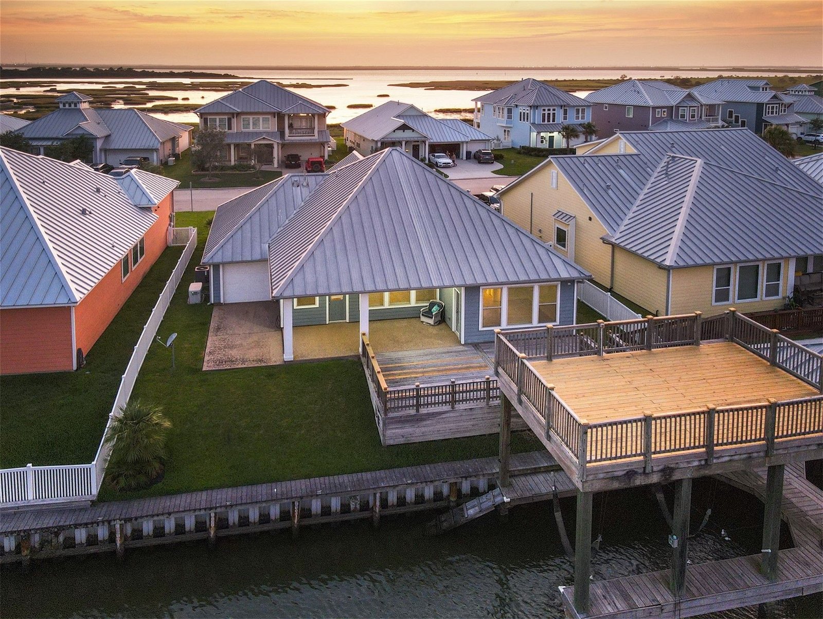 Real estate property located at 5113 Allen Cay, Galveston, Texas City, TX, US