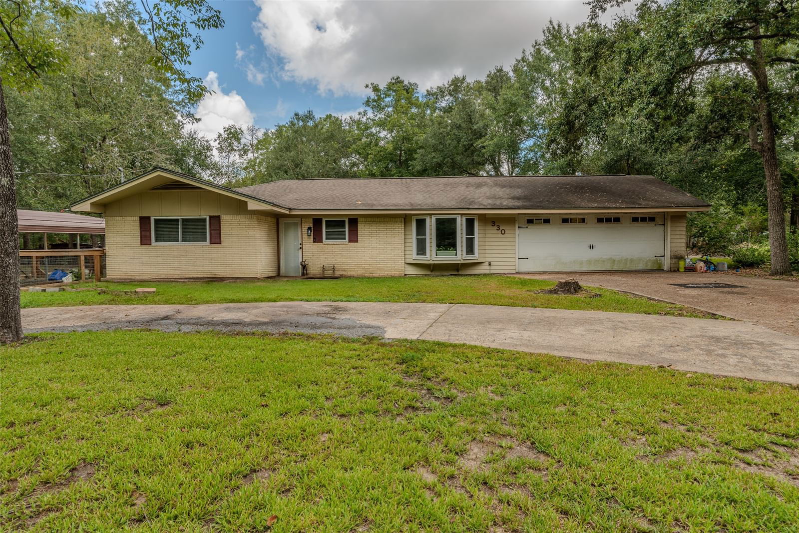 Real estate property located at 330 Hillcrest, Hardin, Hillcrest Acres, Lumberton, TX, US