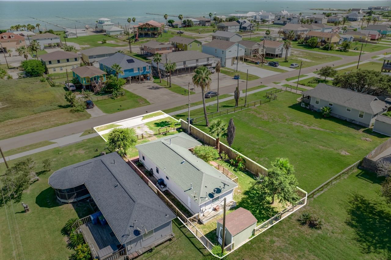Real estate property located at 1307 Live Oak, Aransas, Doughty & Mathis, Rockport, TX, US
