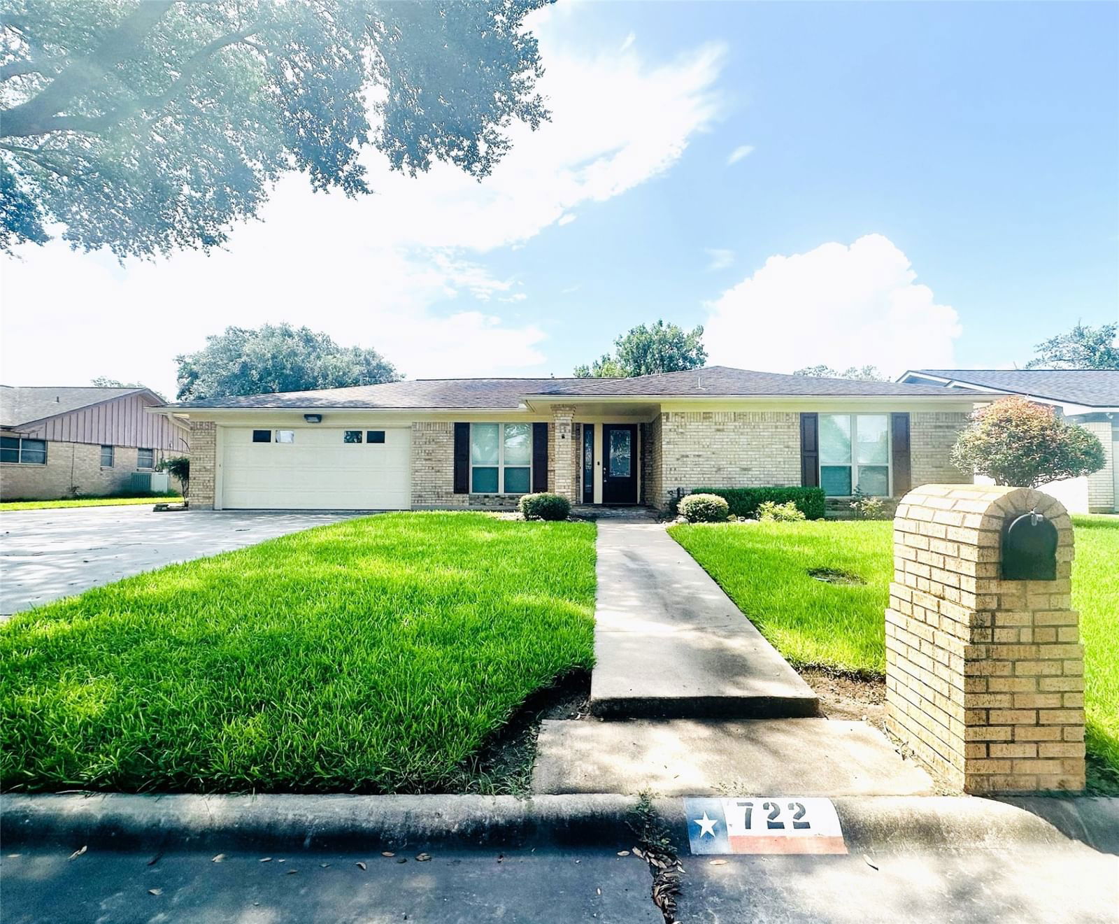 Real estate property located at 722 Price, Wharton, Chapel Heights, Wharton, TX, US