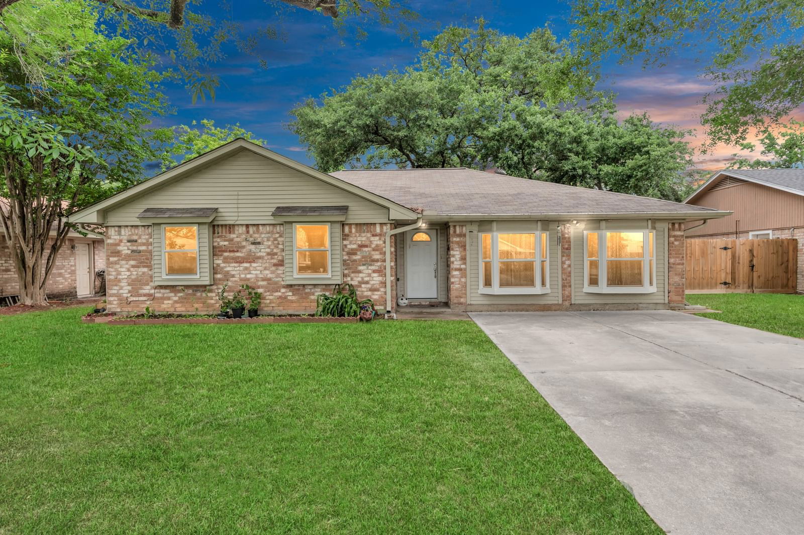 Real estate property located at 5326 Inwood, Harris, Katyland Sec, Katy, TX, US