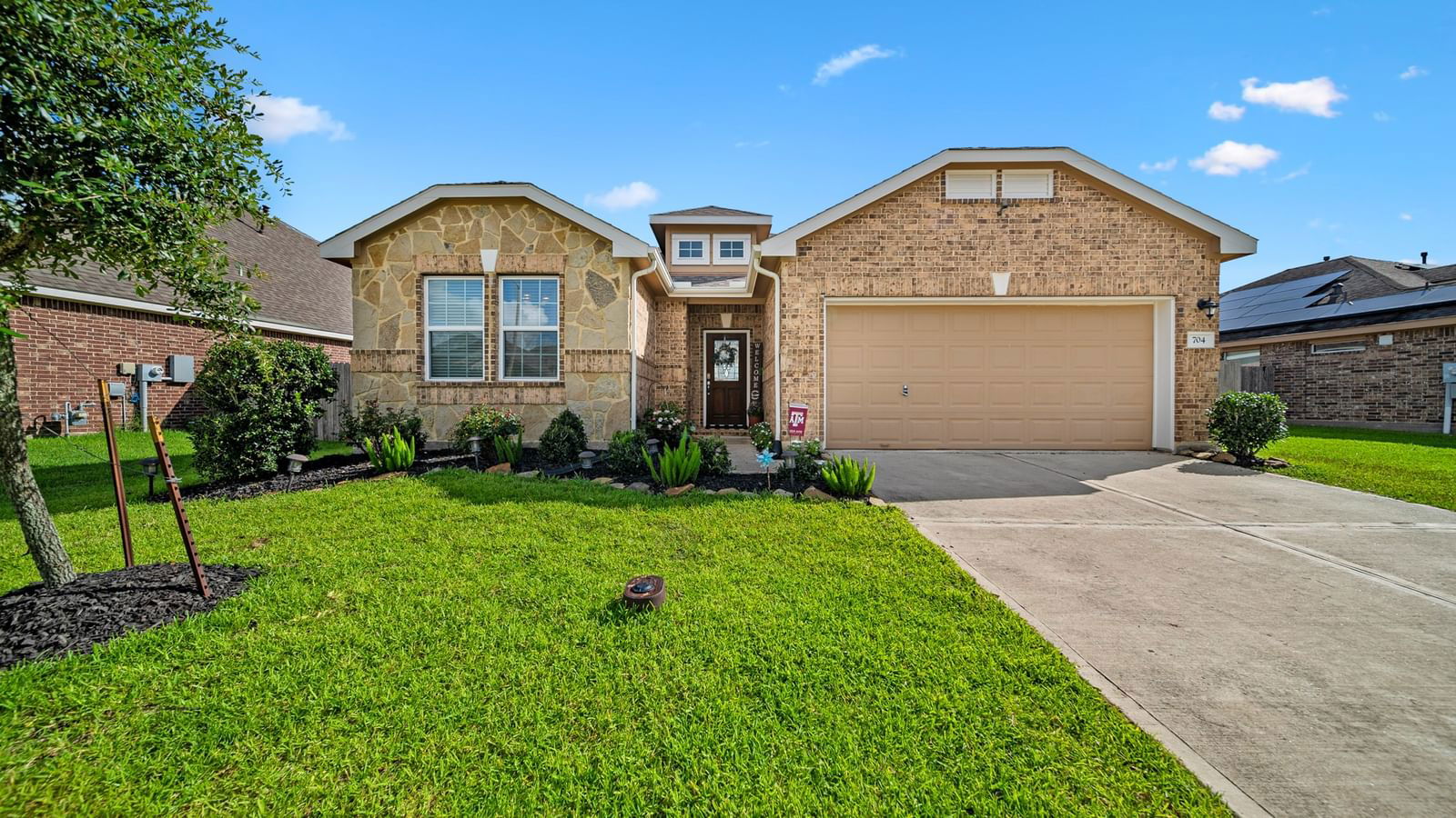 Real estate property located at 704 Rim Water, Brazoria, Kendall Lakes Sec 4 A0482 Ht&, Alvin, TX, US