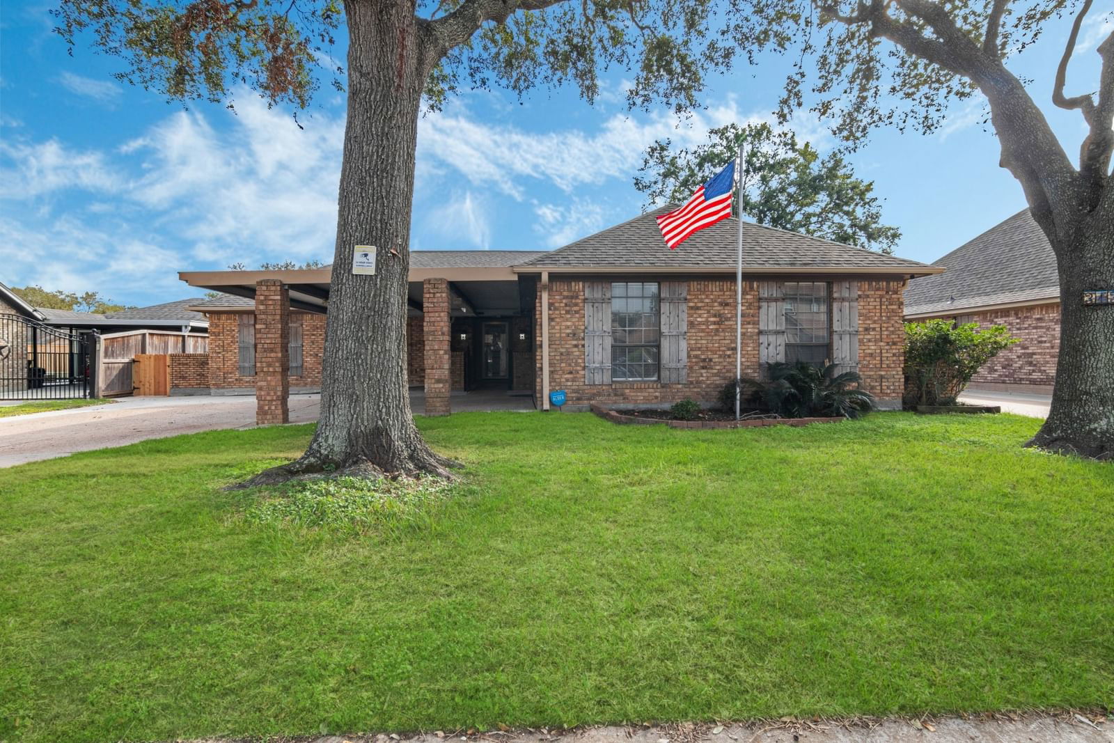 Real estate property located at 313 Yorkshire, Harris, Regency Park Sec 02, Deer Park, TX, US