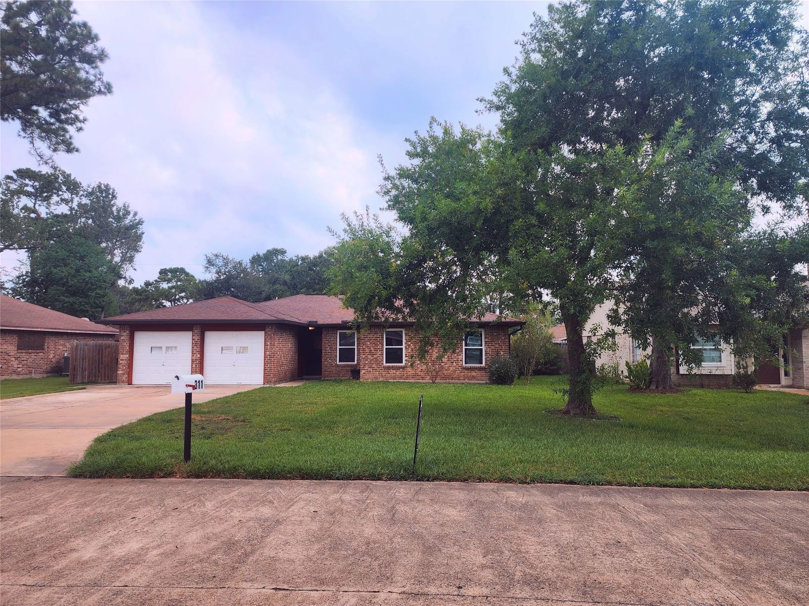 Real estate property located at 311 Chestnut, Harris, Highland Woods Sec 01, Highlands, TX, US