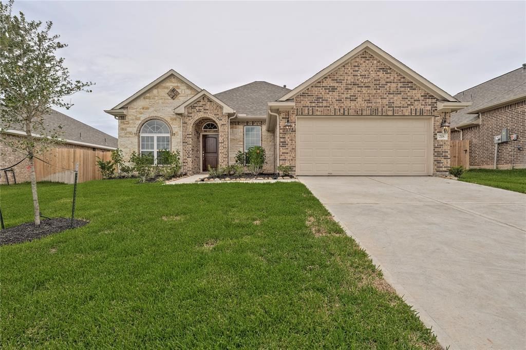 Real estate property located at 207 Little Dog, Montgomery, Town Creek Crossing, Montgomery, TX, US