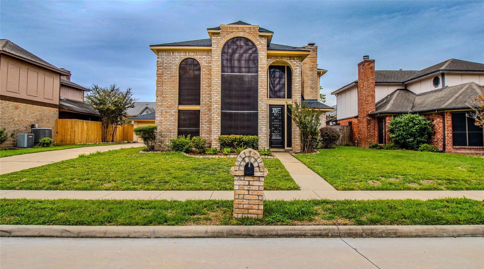 Real estate property located at 1914 Hickory Lawn, Harris, Houston, TX, US