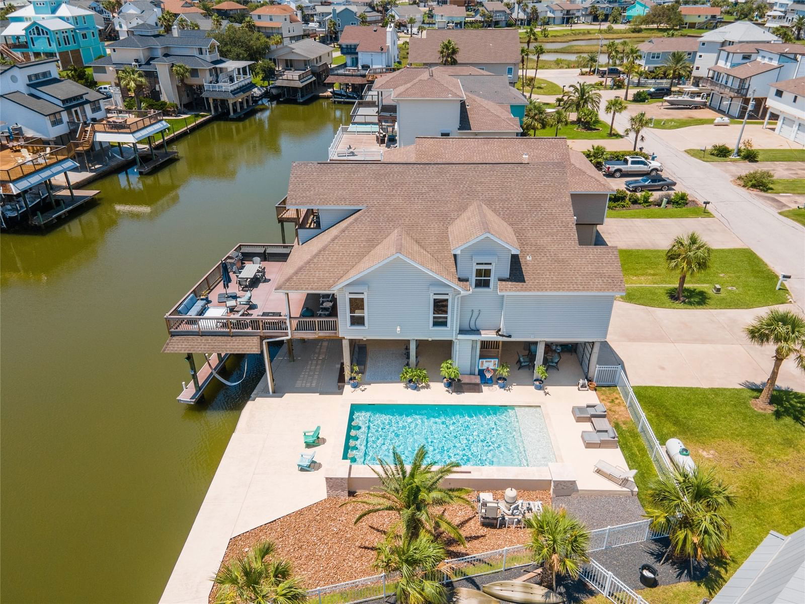 Real estate property located at 1315 Wahini way, Galveston, Tiki Island, Tiki Island, TX, US