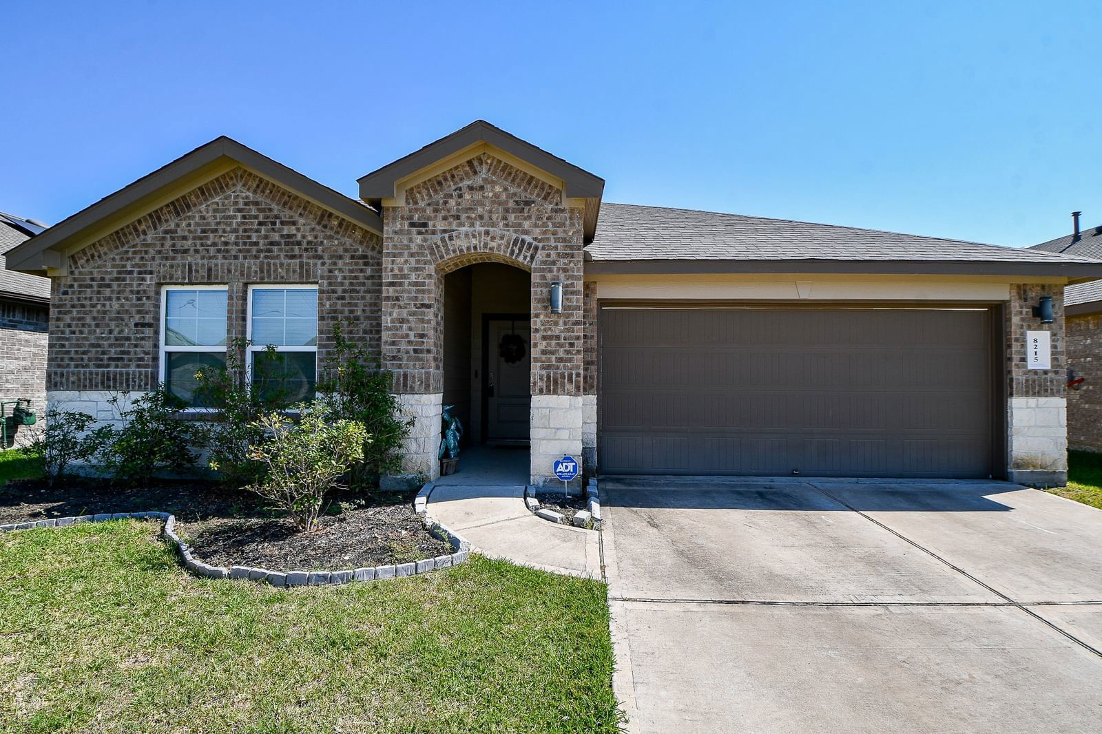 Real estate property located at 8215 Molasses, Fort Bend, Southern Colony Expansion Ph 1 Sec 1a, Rosharon, TX, US