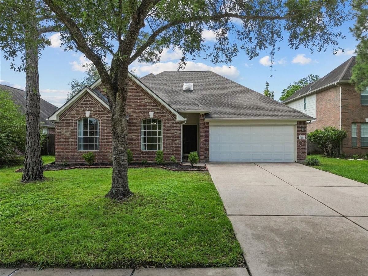 Real estate property located at 6718 Old Oaks, Brazoria, West Oaks Village, Pearland, TX, US