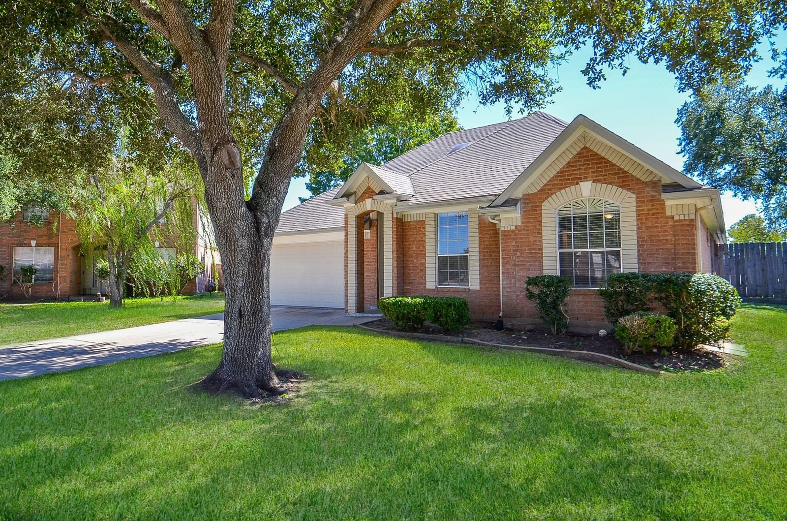 Real estate property located at 6734 General, Fort Bend, Tara Colony Sec 1, Richmond, TX, US