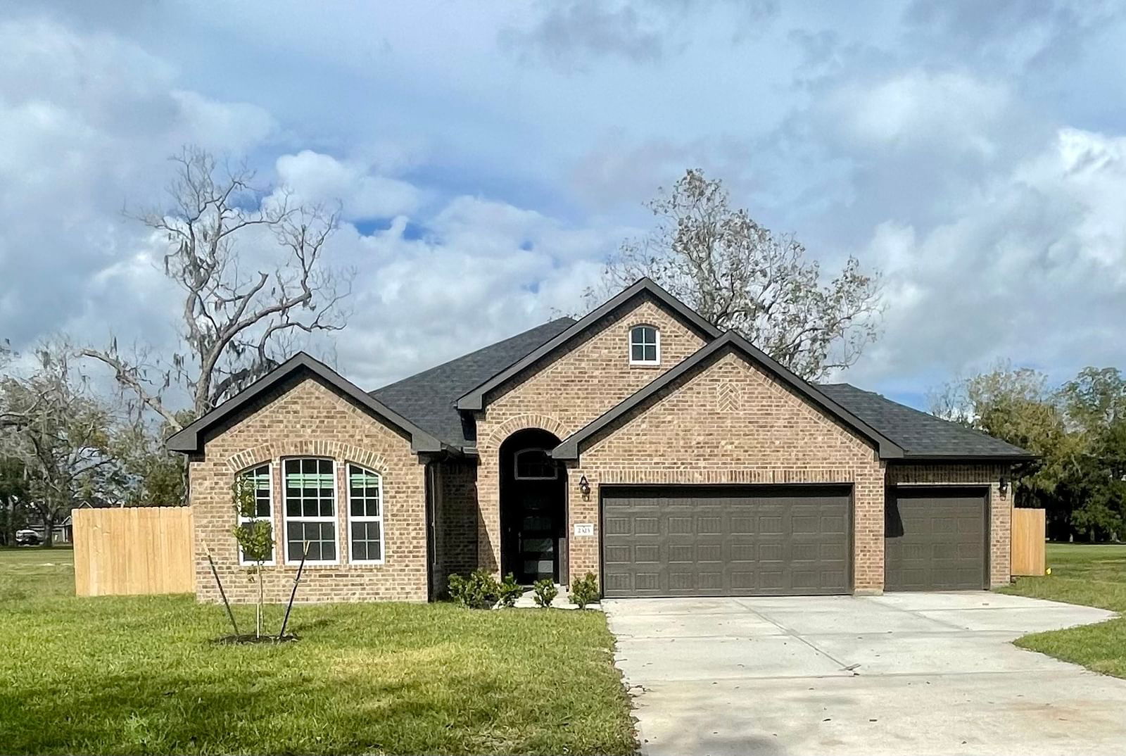 Real estate property located at 2323 Ridgewood, Brazoria, West Columbia, TX, US