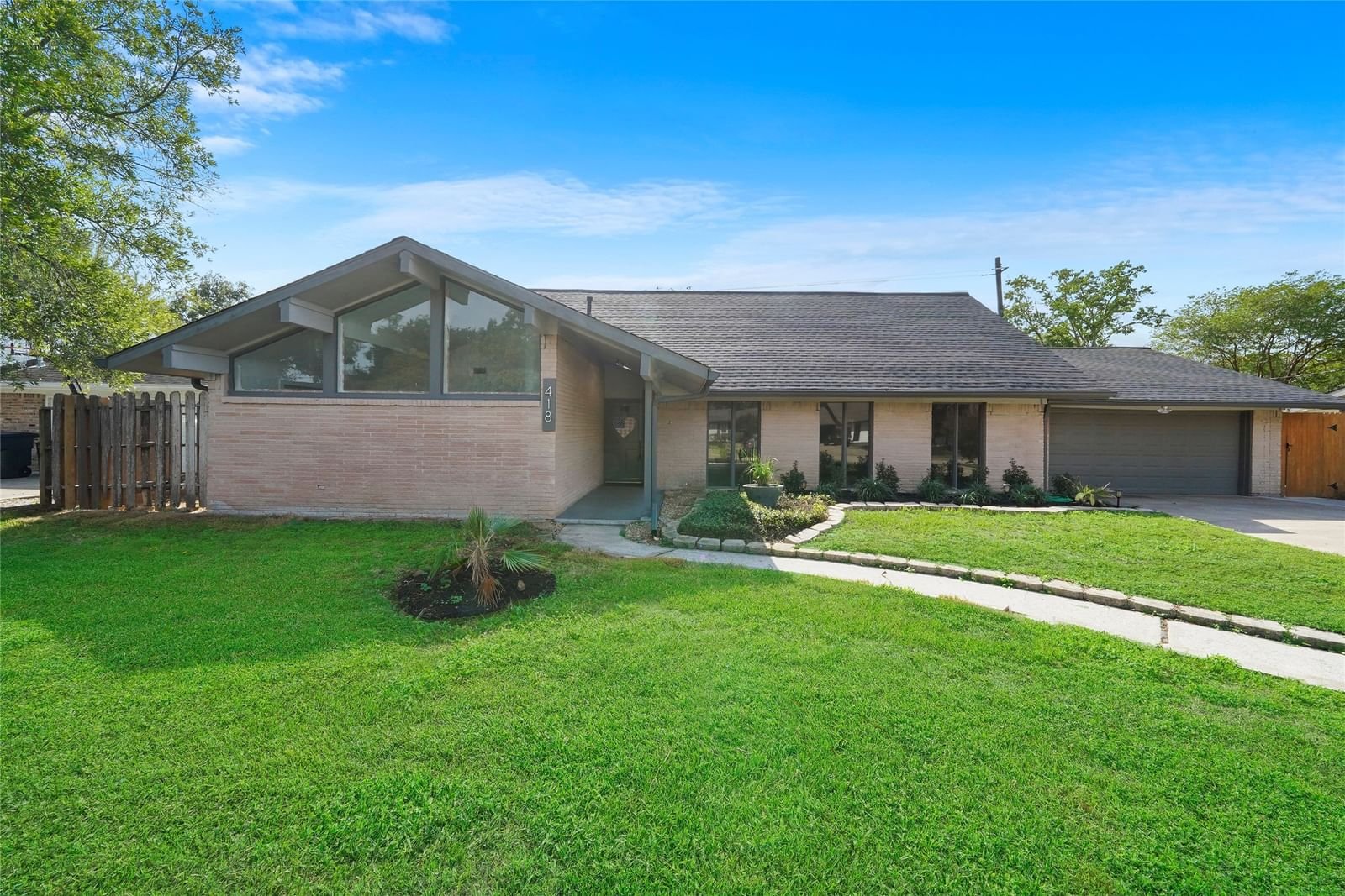 Real estate property located at 418 Terrace, Harris, El Lago Sec 02, El Lago, TX, US