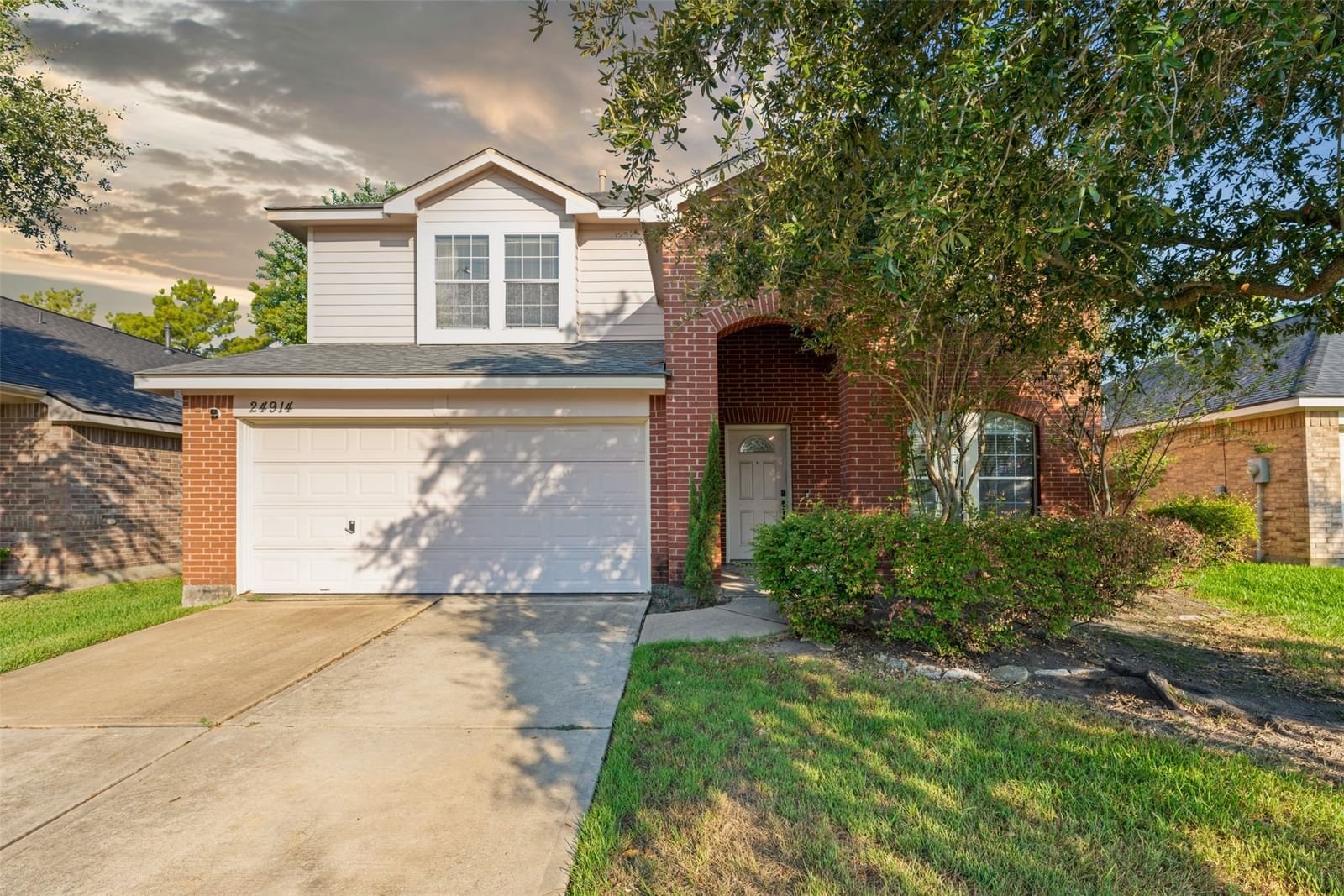 Real estate property located at 24914 Mills Manor Drive, Fort Bend, Mills Pointe Sec 1, Katy, TX, US