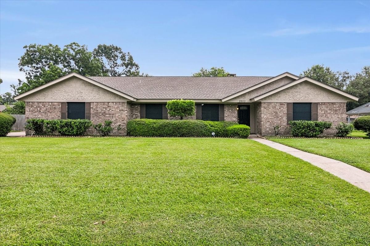 Real estate property located at 2600 Country Club, Orange, Country Club Estates, Orange, TX, US