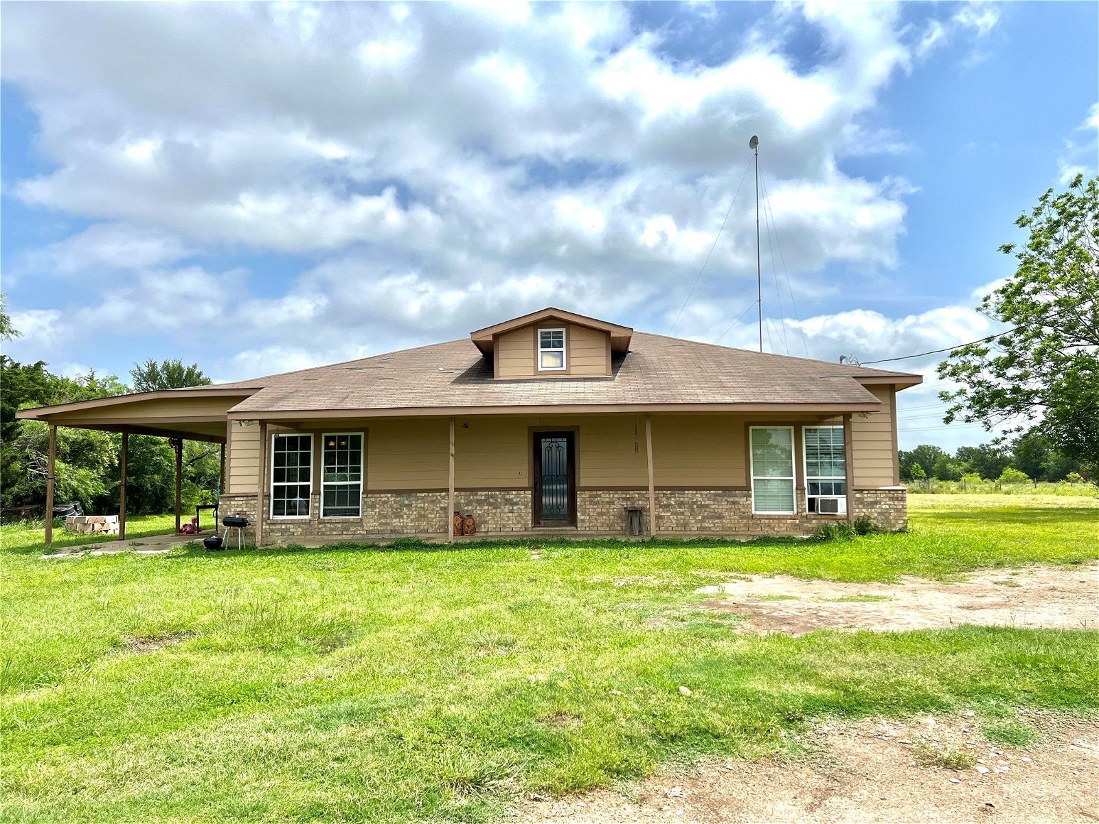 Real estate property located at 2165 County Road 115, Burleson, Caldwell, TX, US