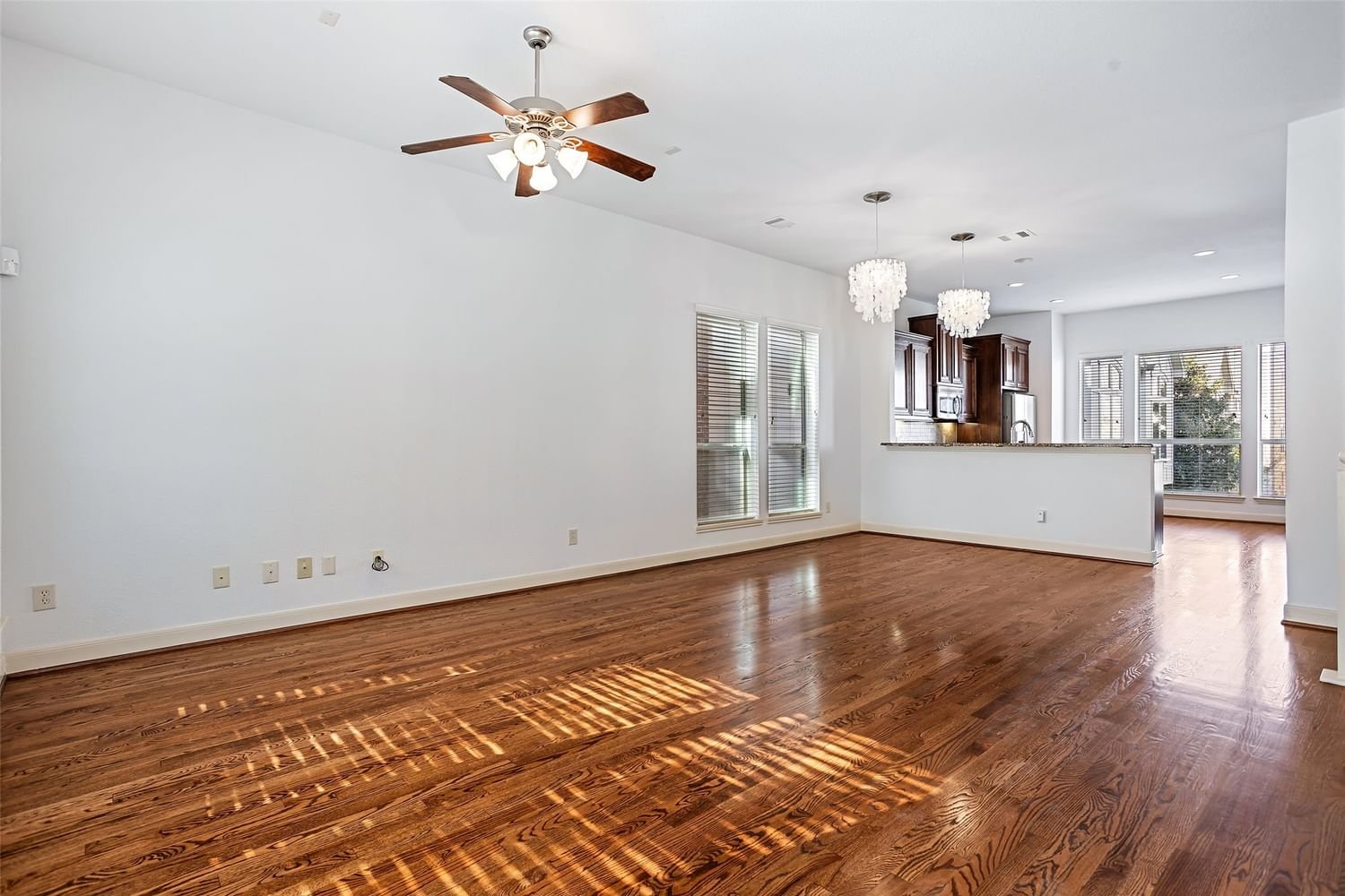 Real estate property located at 2348 Bastrop, Harris, Hutchins Street Square, Houston, TX, US