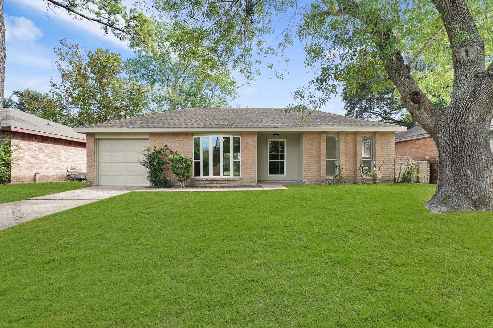 Real estate property located at 15311 Campden Hill, Harris, Briarwick Sec 01, Houston, TX, US