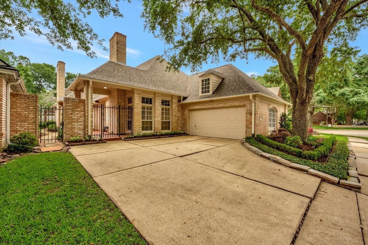 Real estate property located at 14910 Tallow Forest, Harris, Bay Oaks, Houston, TX, US