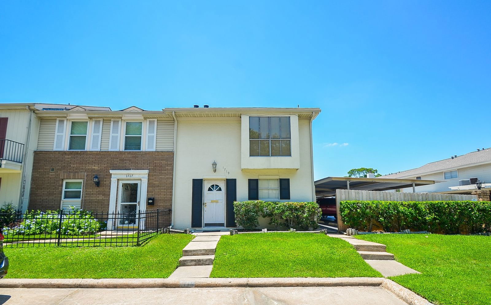 Real estate property located at 1719 San Sebastian #1719, Harris, Heritage T/H Condo, Houston, TX, US