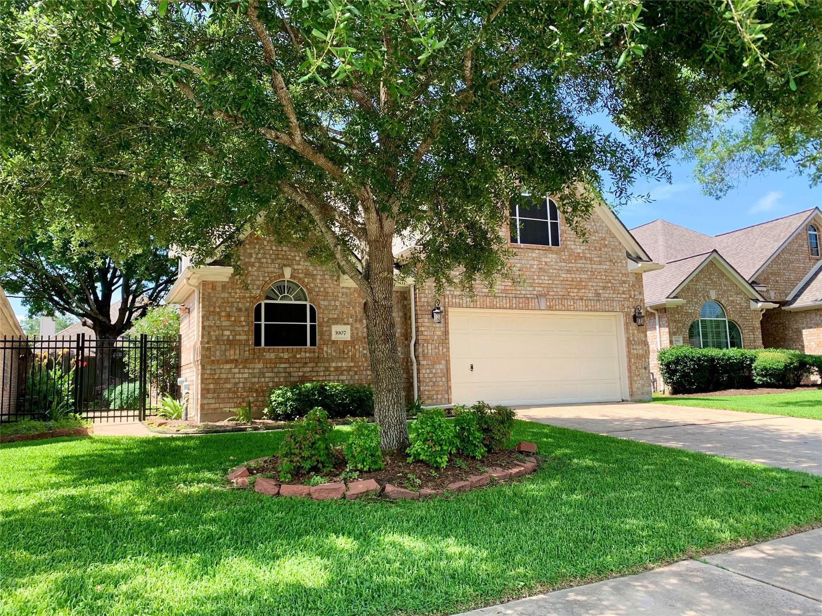 Real estate property located at 3907 Princeton Park, Harris, University Park Patio Homes 01, Pasadena, TX, US