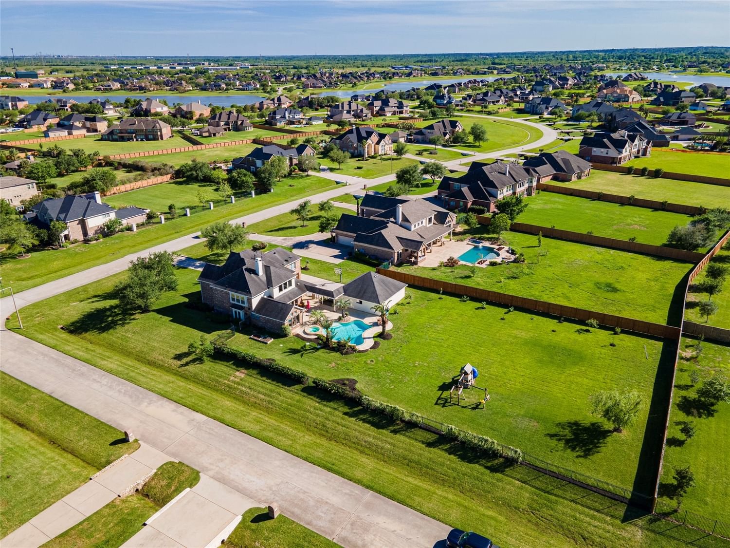 Real estate property located at 2044 Lake Landing, Galveston, Whispering Lakes Ranch, League City, TX, US