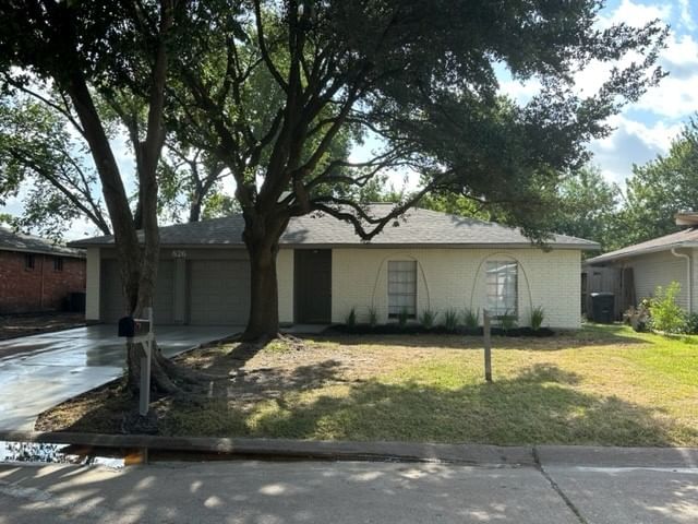 Real estate property located at 826 Donfield St, Harris, Channelview, TX, US