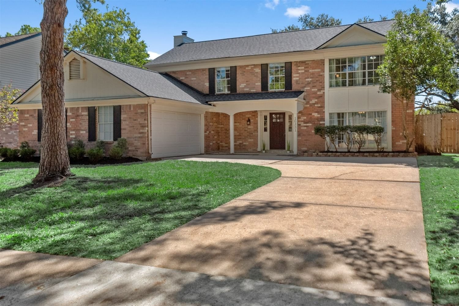 Real estate property located at 16331 Hickory Point, Harris, Copperfield Southcreek Village, Houston, TX, US