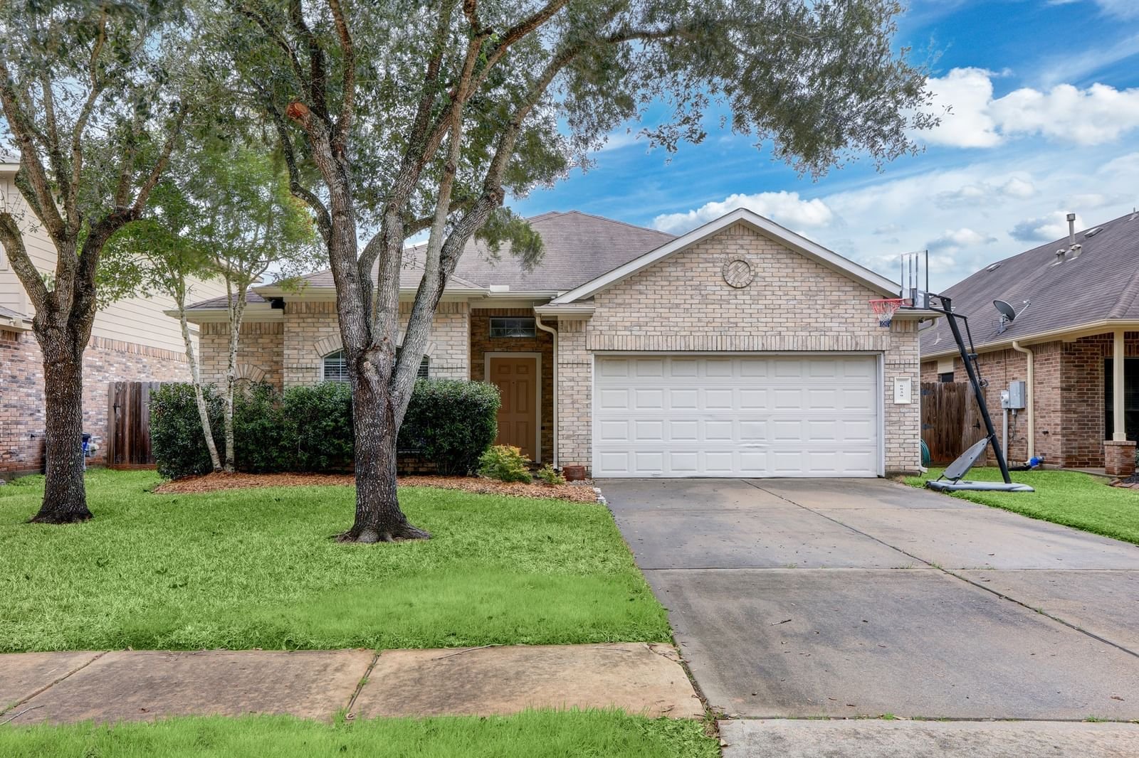 Real estate property located at 6839 Ridgewood, Galveston, Bay Colony Pointe West Sec 1, Dickinson, TX, US