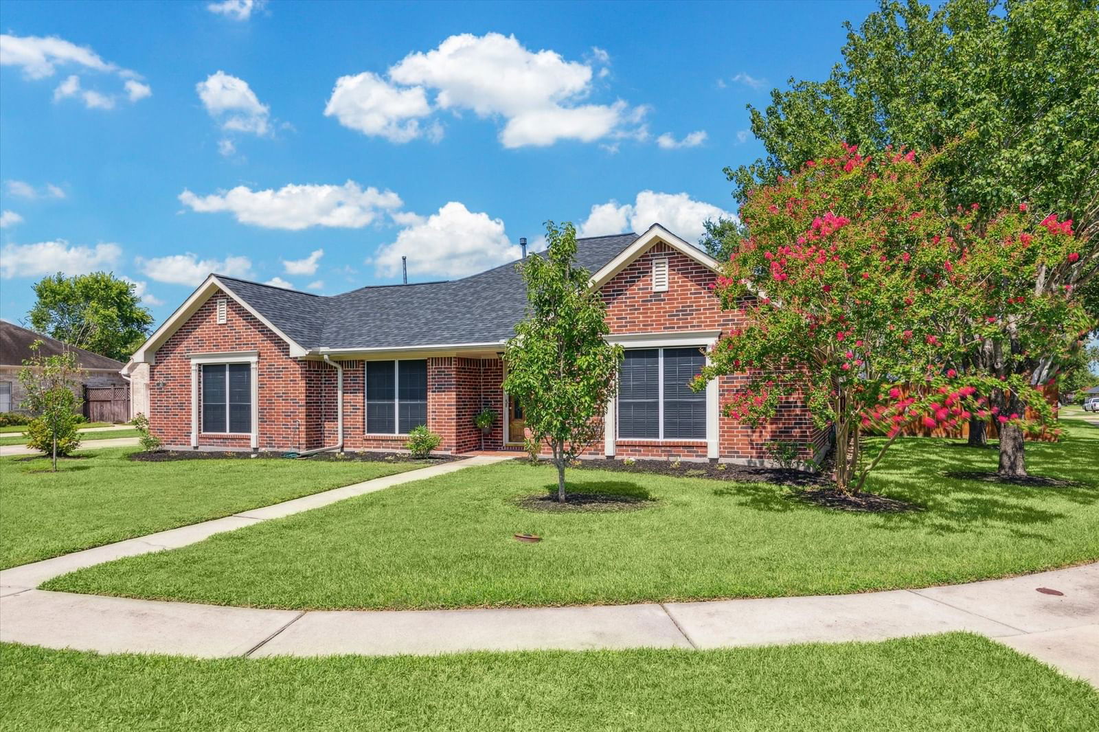 Real estate property located at 405 Clear Creek Mdws, Galveston, Clear Creek Meadows Sec 2, League City, TX, US