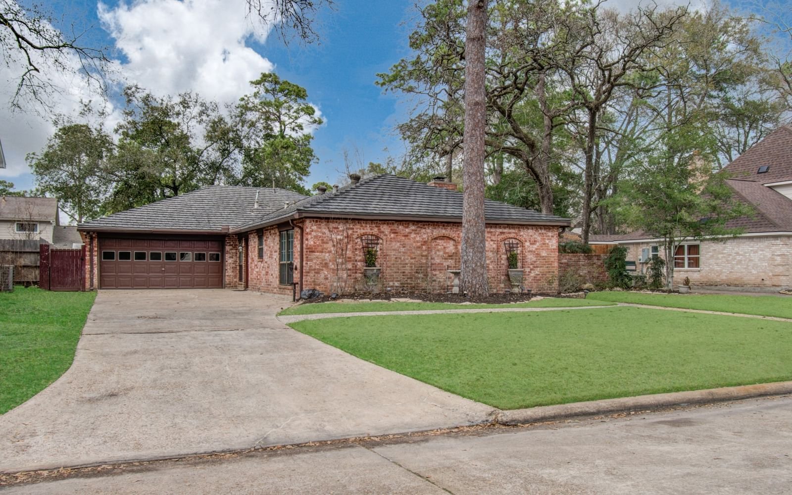Real estate property located at 5930 Old Lodge, Harris, Greenwood Forest, Houston, TX, US