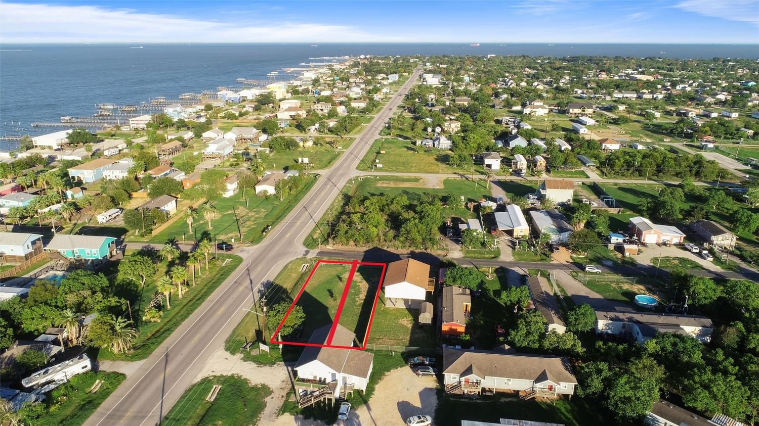 Real estate property located at 204 19th, Galveston, San Leon, San Leon, TX, US