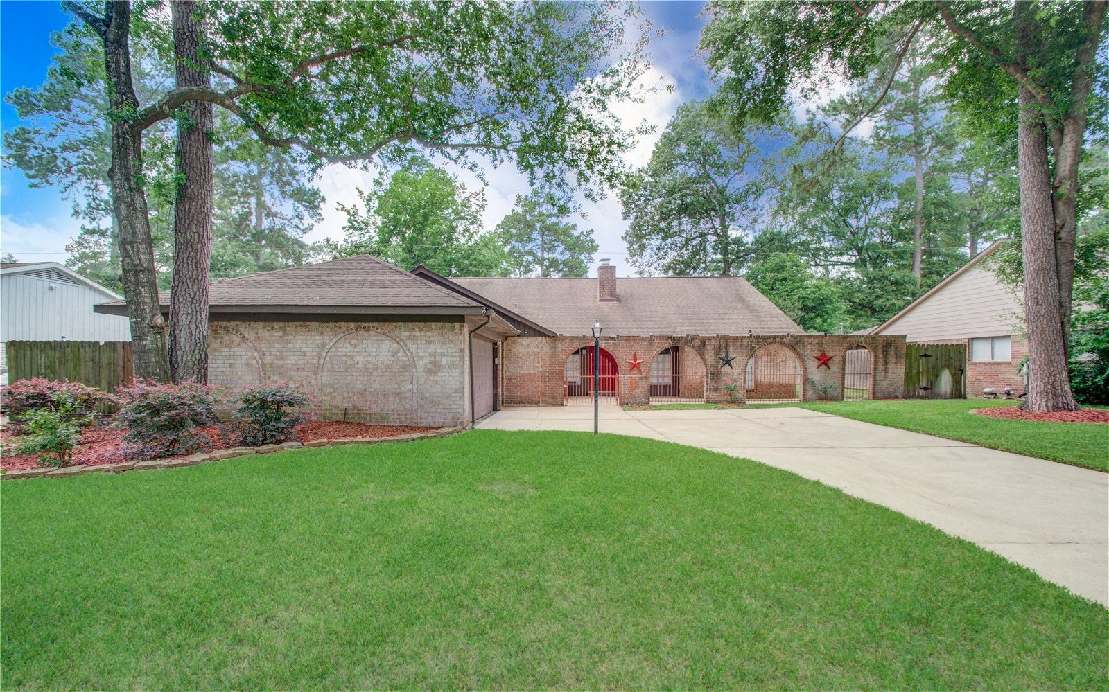 Real estate property located at 15611 Artoys, Harris, Tomball, TX, US