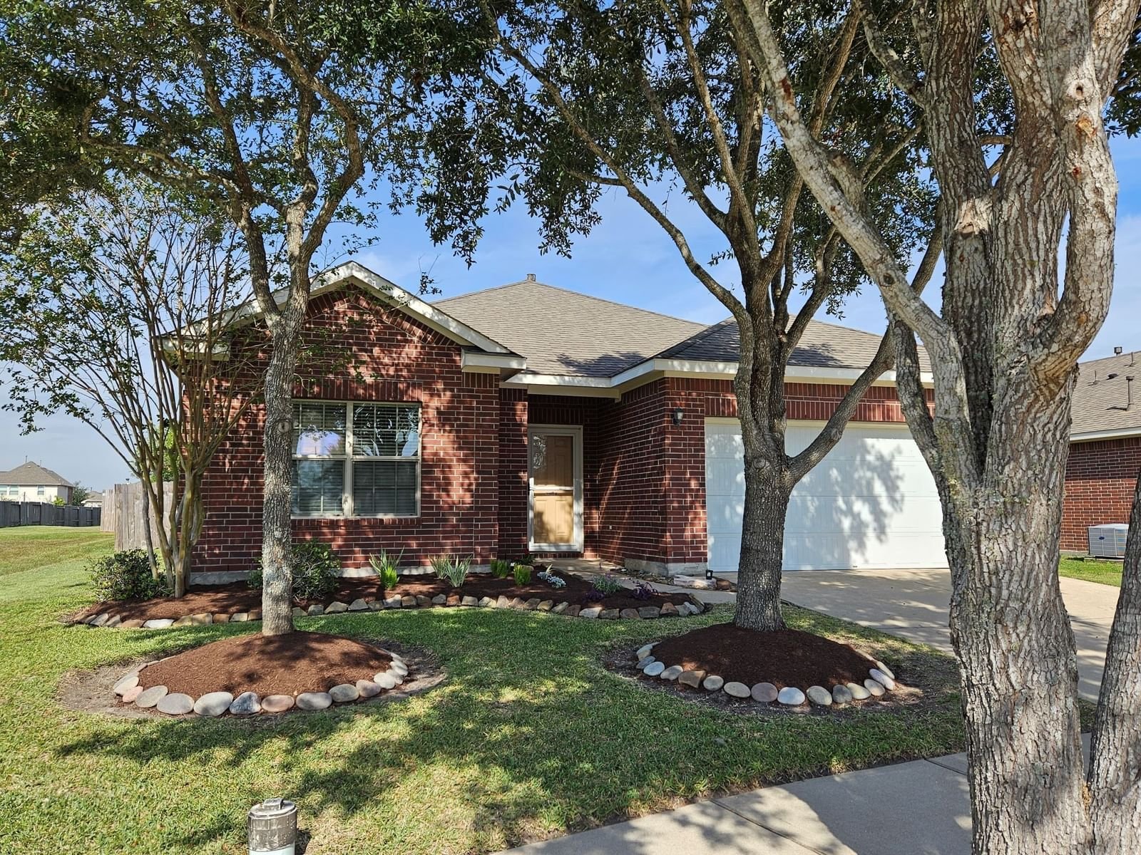 Real estate property located at 3214 Carriage Cove, Galveston, Bay Colony Pointe West Sec 3 P, Dickinson, TX, US
