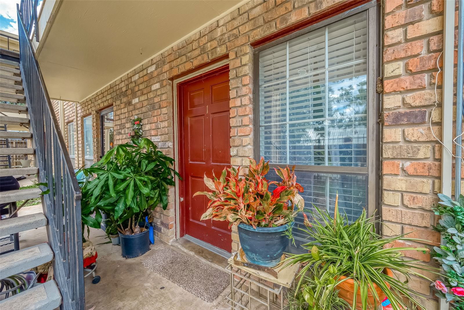 Real estate property located at 4118 Sherwood #1, Harris, Sherwood Lane T/H, Houston, TX, US