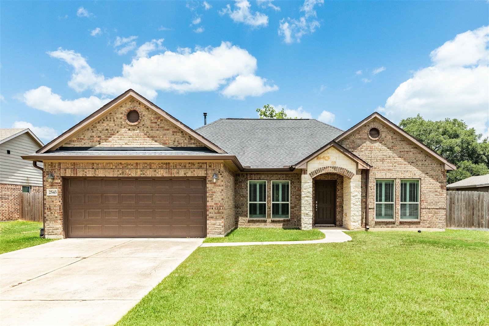 Real estate property located at 2543 Turberry, Brazoria, West Columbia, TX, US