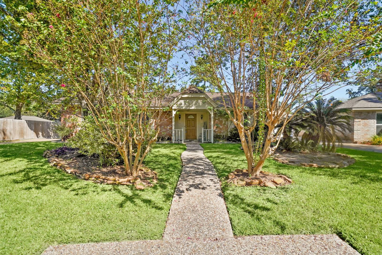 Real estate property located at 8122 Wimbledon, Harris, Prestonwood Forest, Houston, TX, US