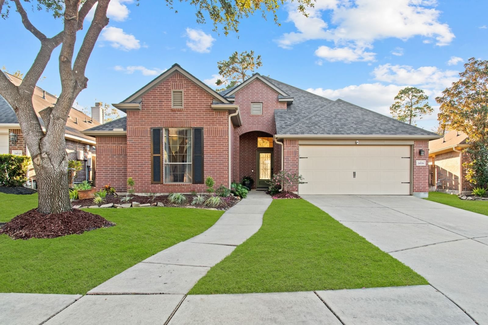 Real estate property located at 28539 Carly Cove, Montgomery, Spring Trails, Spring, TX, US